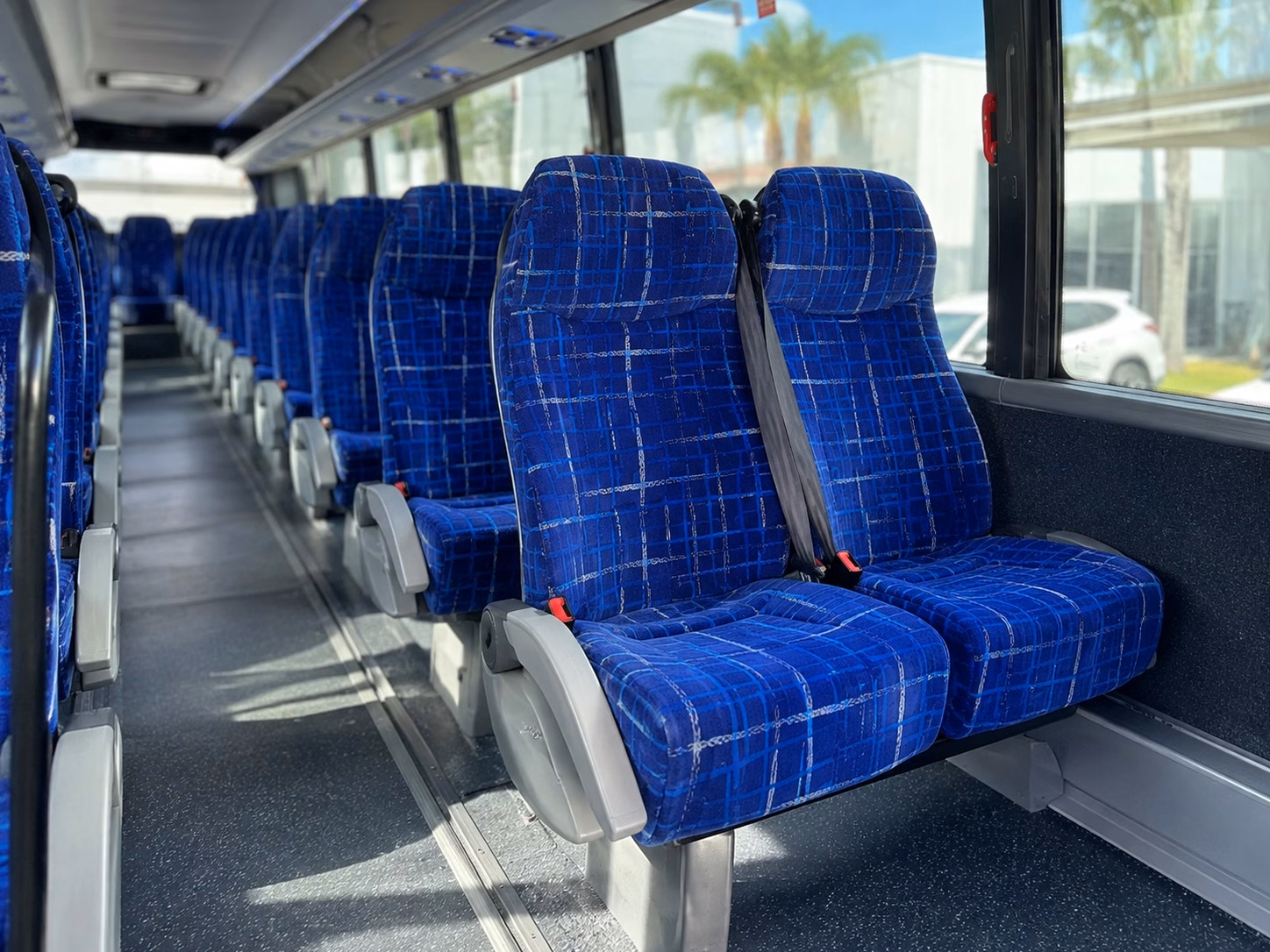shuttle guests between el paso hotels and your wedding venue without the headache
